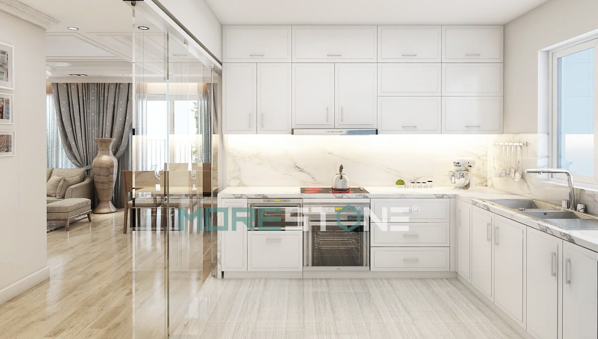 Đá ốp bếp màu trắng vân mây tạo nên vẻ đẹp mềm mại, độc đáo và không kém phần sang trọng cho nội thất phòng bếp
